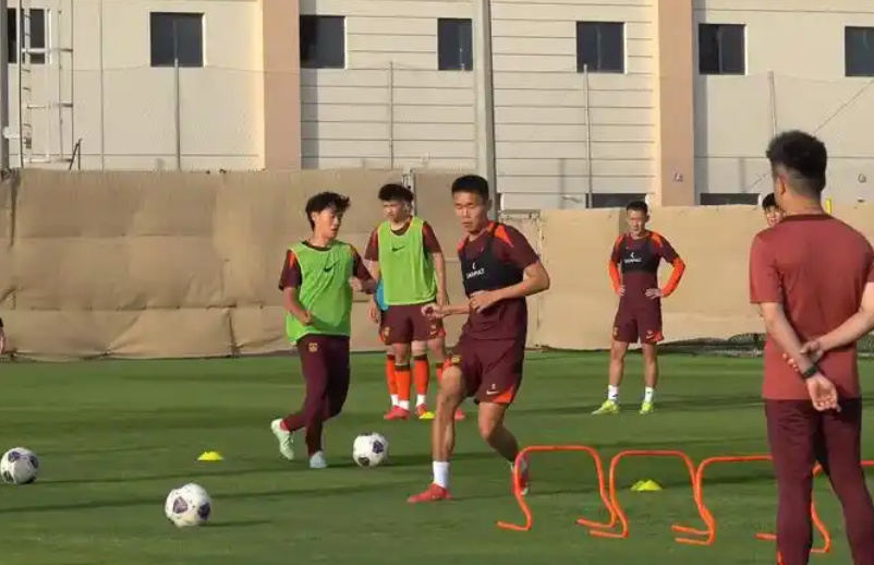 扑克游戏-没钱了！国足住宿费7年跌10倍：曾热衷豪华单间，如今只能住标间